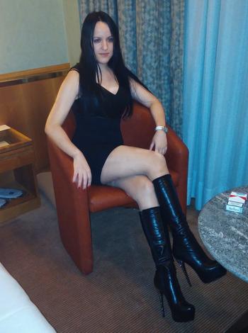 +39/3772991271, 27 Caucasian female escort, Milan